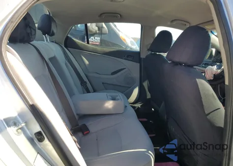 2015 Kia Optima Lx из США, поврежденный, VIN 5XXGM4A72FG431663